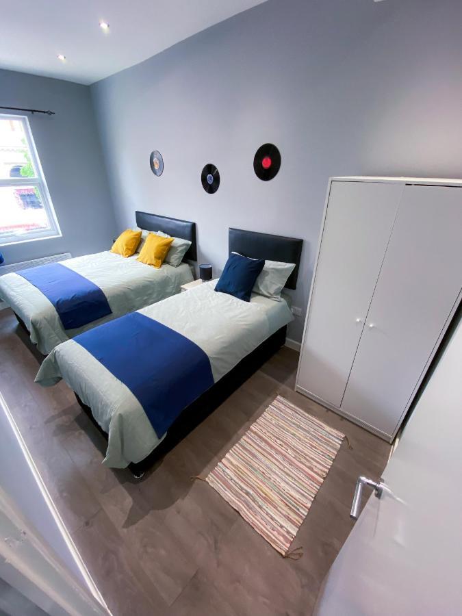 Stylish 1 Bedroom Flat In Wood Green Лондон Экстерьер фото