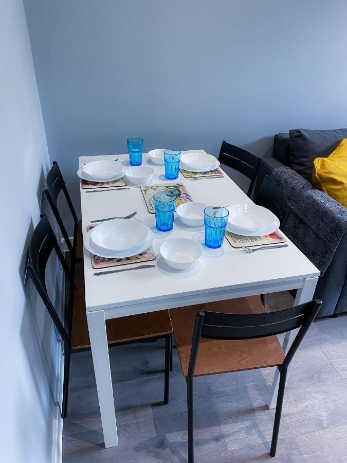 Stylish 1 Bedroom Flat In Wood Green Лондон Экстерьер фото