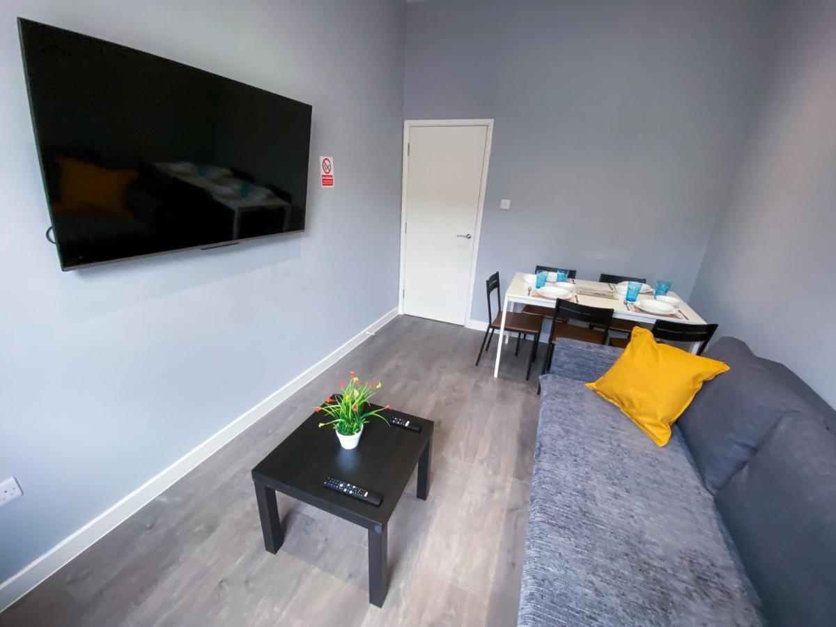 Stylish 1 Bedroom Flat In Wood Green Лондон Экстерьер фото