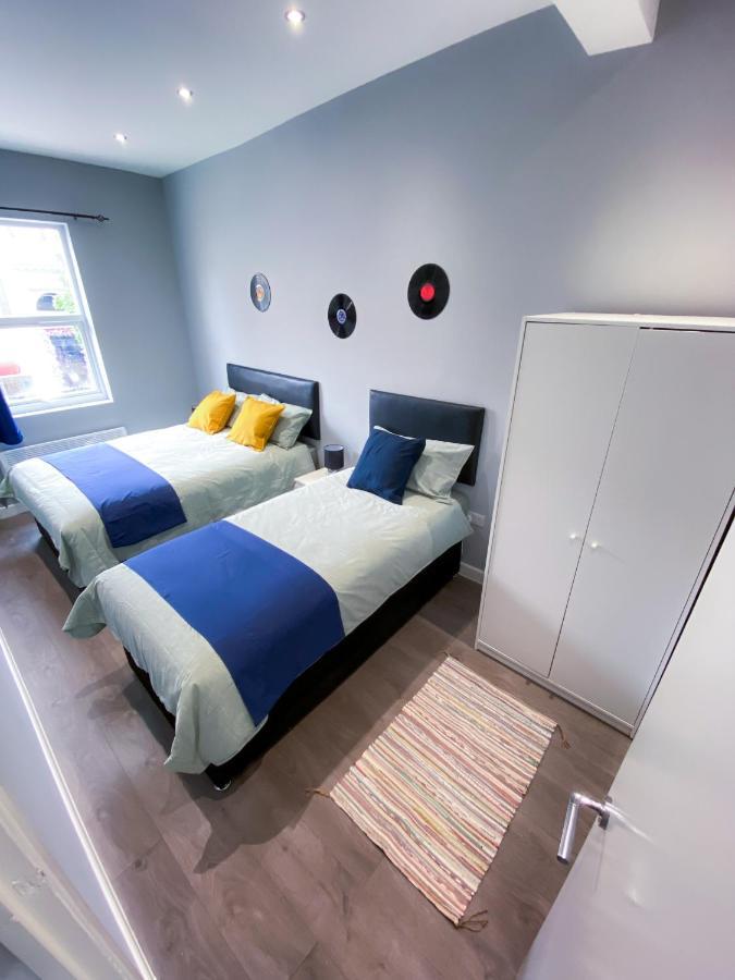 Stylish 1 Bedroom Flat In Wood Green Лондон Экстерьер фото